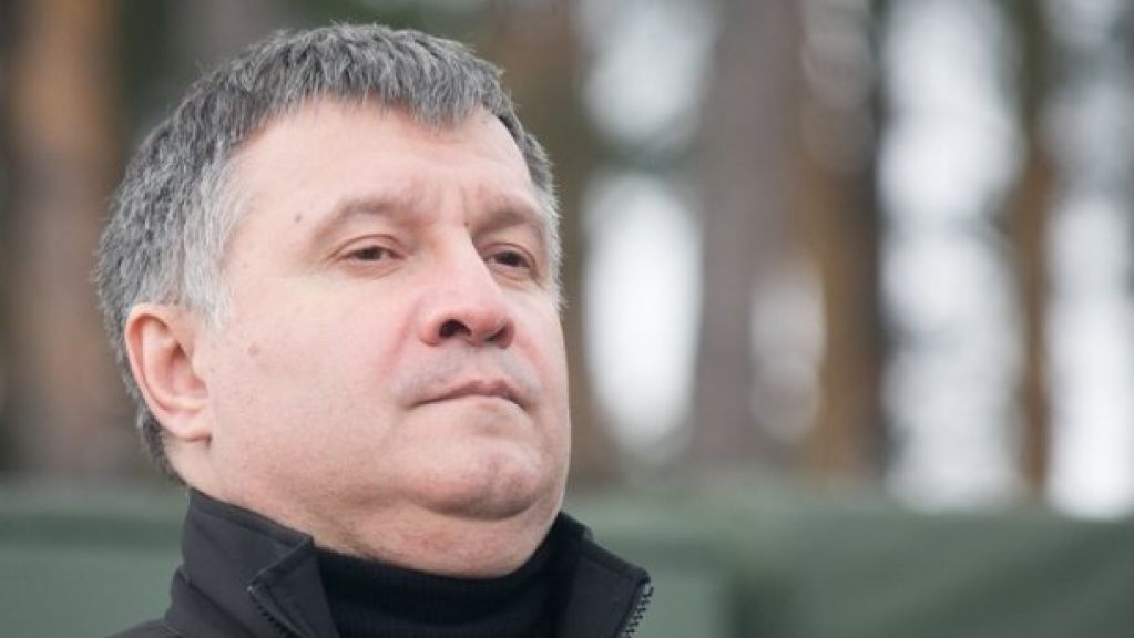 Зачем Аваков окружает себя слабоумными
