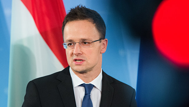 Венгрия обеспокоена планами Украины на размещение военных в Закарпатье