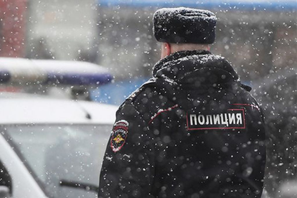 Россиянин сделал уборщицу секс-рабыней