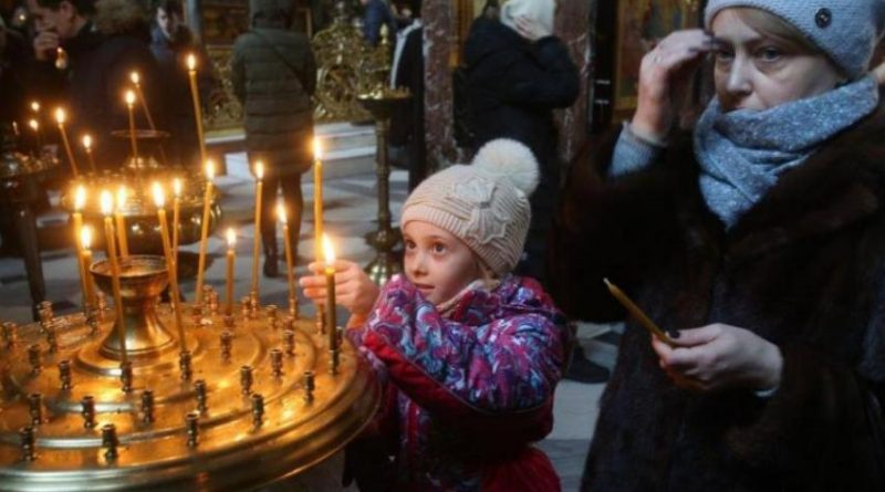 Ви не повірите: чому католики і православні хрестяться по-різному
