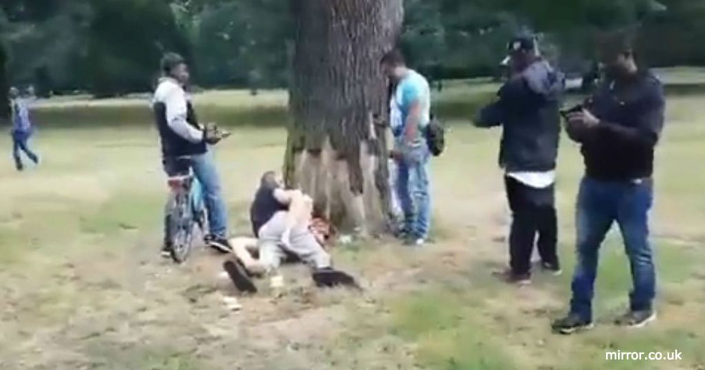 Они занимались непристойностями на виду у всех в парке. Вот какой приговор им вынес судья