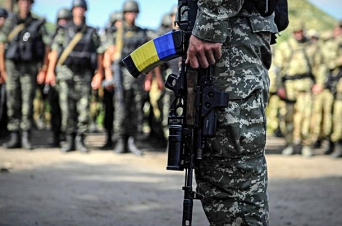 Анатолій Лопата. Призов до армії, або Чому ти ще досі мамин синочок? 