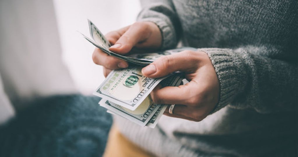 На что стоит тратить деньги разным знакам Зодиака