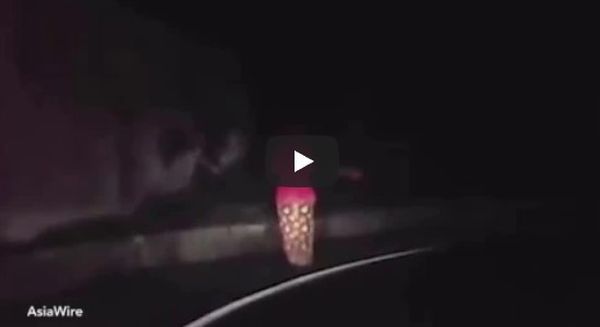 Водитель заснял на видео призрака женщины, который преследовал его всю дорогу