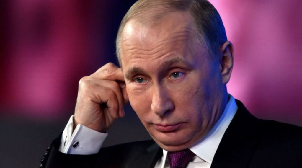 Любимая актриса Путина устроила дебош в Риге. ВИДЕО