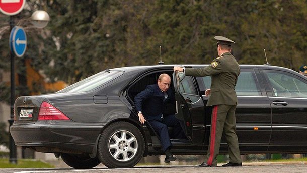 "Членовоз" для Путина: в России разрабатывают новый автомобиль президента