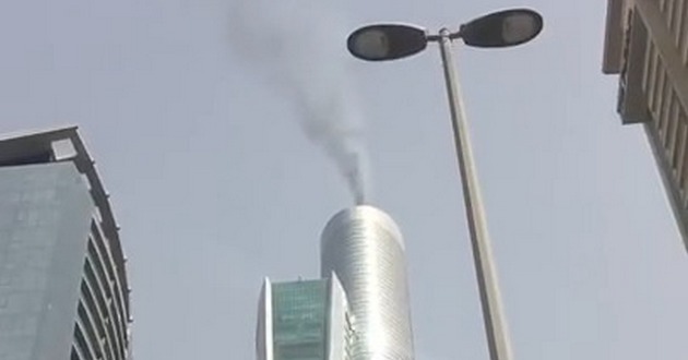 В ОАЭ загорелся 360-метровый небоскреб. ВИДЕО
