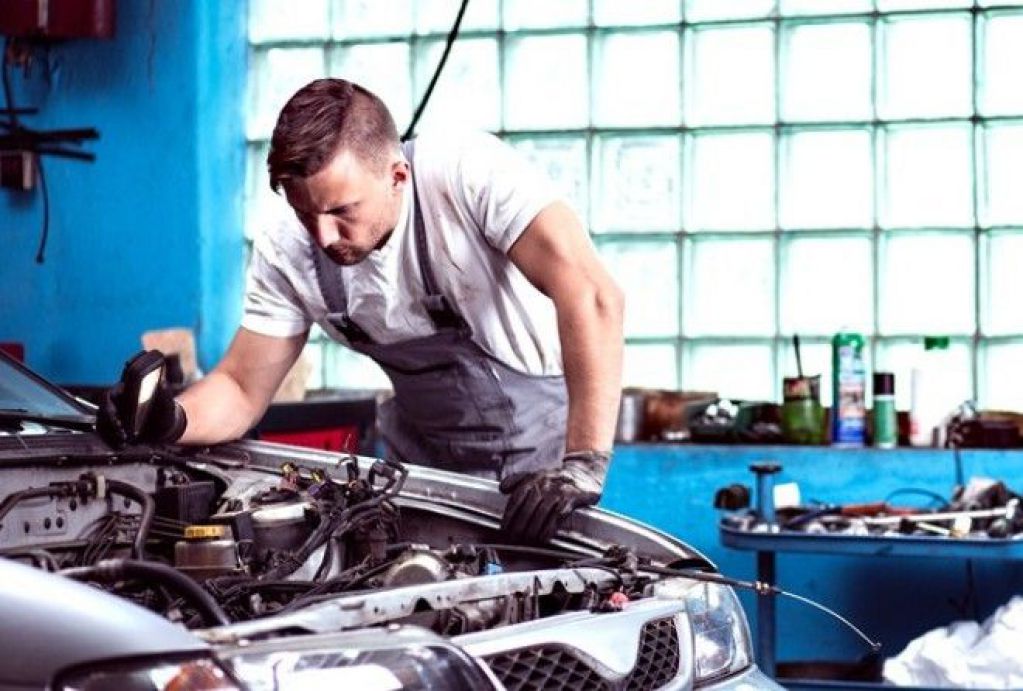 10 автосоветов от механиков, которые пригодятся и новичкам, и профи