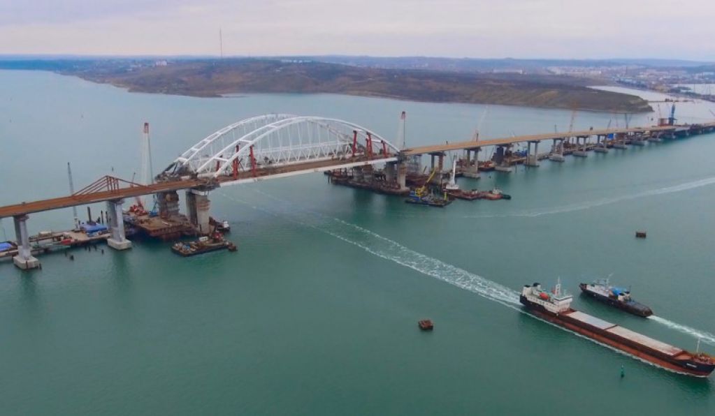 "Готов на 98%": появилось свежее видео Крымского моста