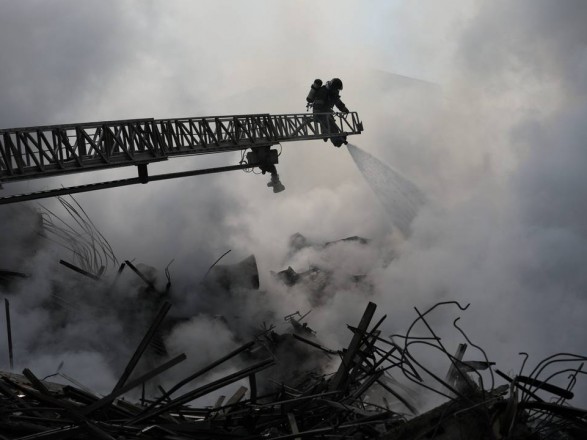 В Сан-Паулу из-за пожара рухнул небоскреб: около 45 человек пропали без вести