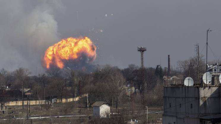 Взрывы в Балаклее: военный эксперт Жданов назвал две возможные причины