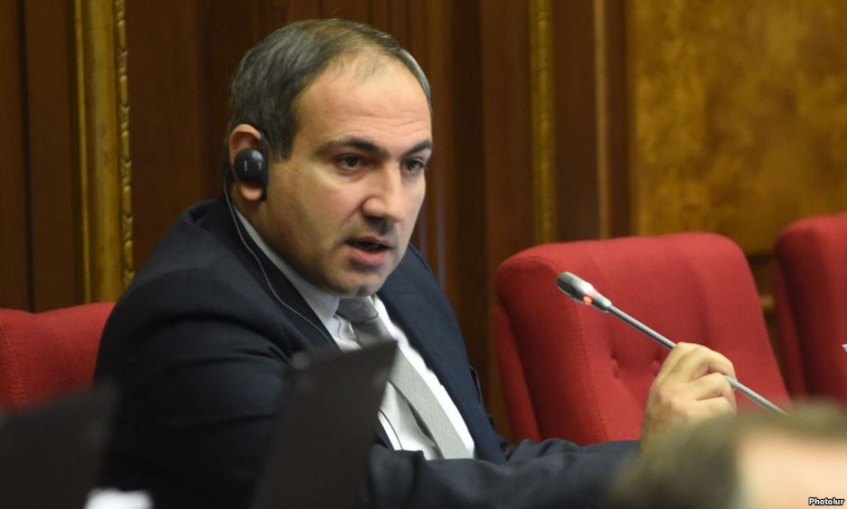 В Армении новый премьер устроил перестановку в руководстве силовиков