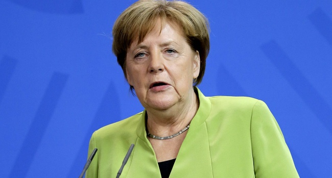 Меркель поднимает в Европе восстание против США