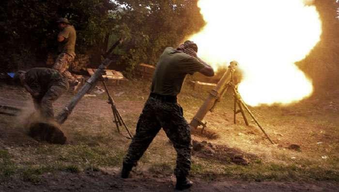ООС: Боевики 38 раз нарушали перемирие, ранены 2 военных ВСУ