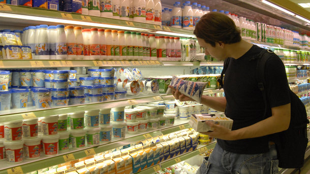 Украинцев ждет рост цен на мясные и молочные продукты