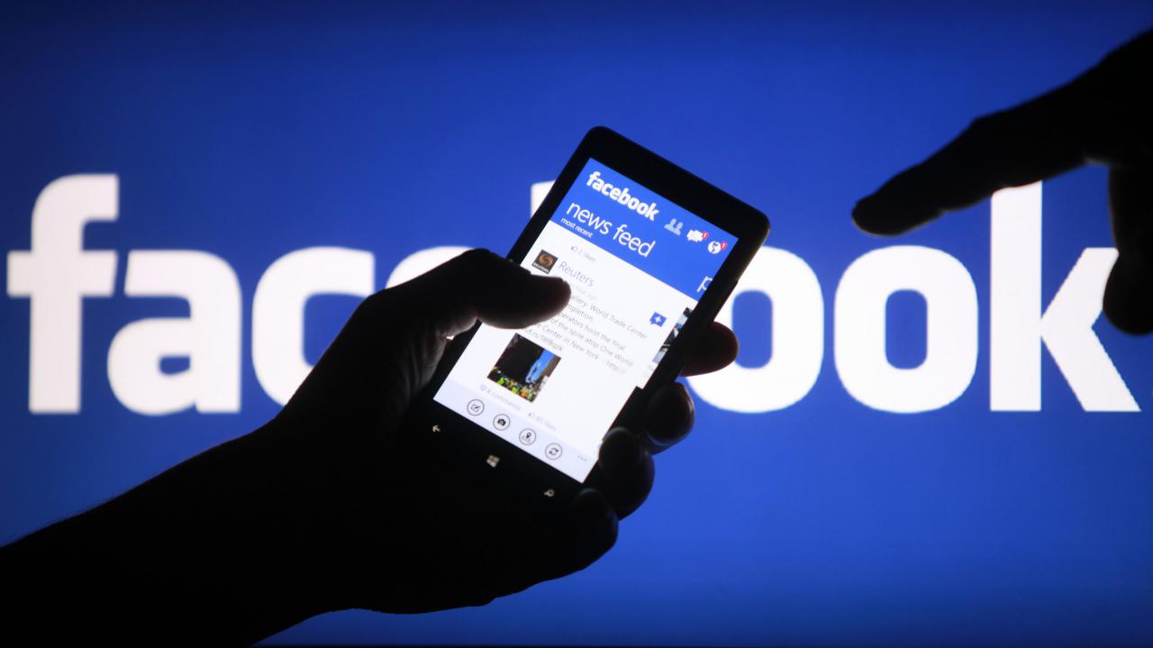 Сбой работы в Facebook привел к рассекречиванию записей 14 млн пользователей 