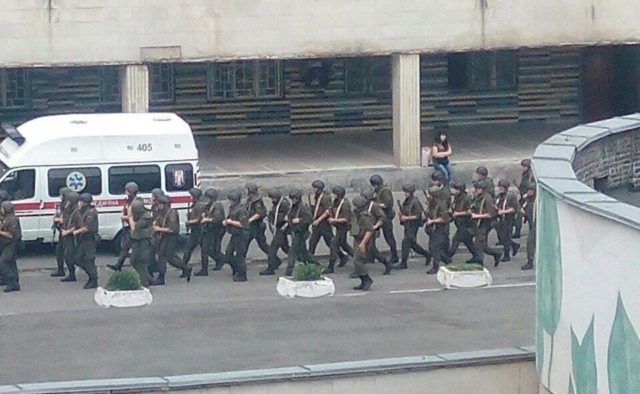 У Києві помітили армію “зелених чоловічків”: поліція зробила термінову заяву