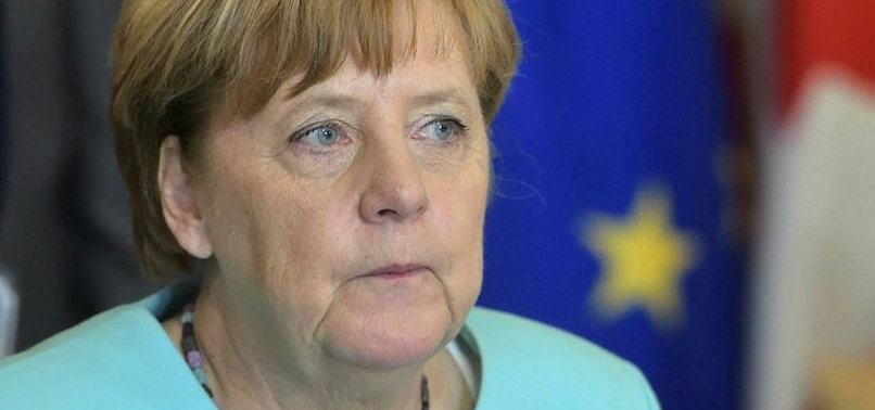 Меркель пообещала Италии помочь в решении вопроса с беженцами