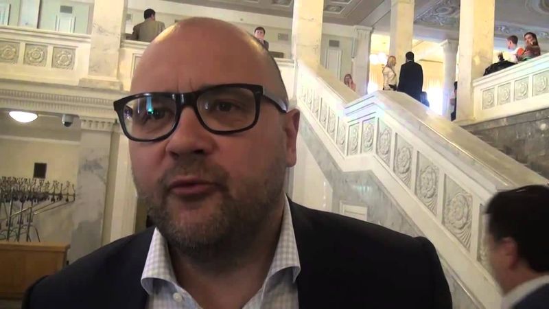 СМИ: "Гнойный прыщ" - депутат Святаш жестко раскритиковал жену Турчинова за осуждение гомосексуалистов  