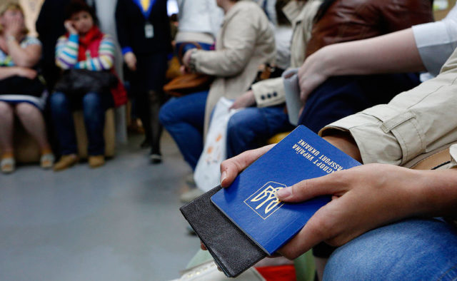 Українцям загрожує масова депортація: в Раді проговорилися