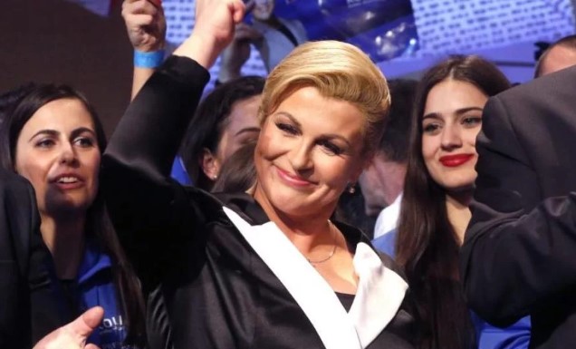 Президент Хорватии устроила групповое празднование победы сборной: горячее видео