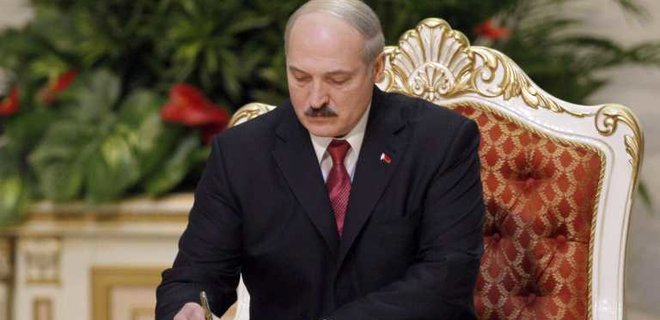 Вот на чем, по мнению Лукашенко, должны ездить белорусы