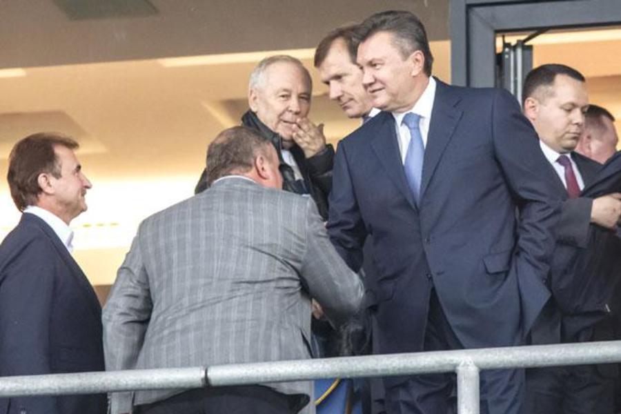 Приспешники беглого Януковича – Слуцкий и Израилит призвали оставить семью в покое!