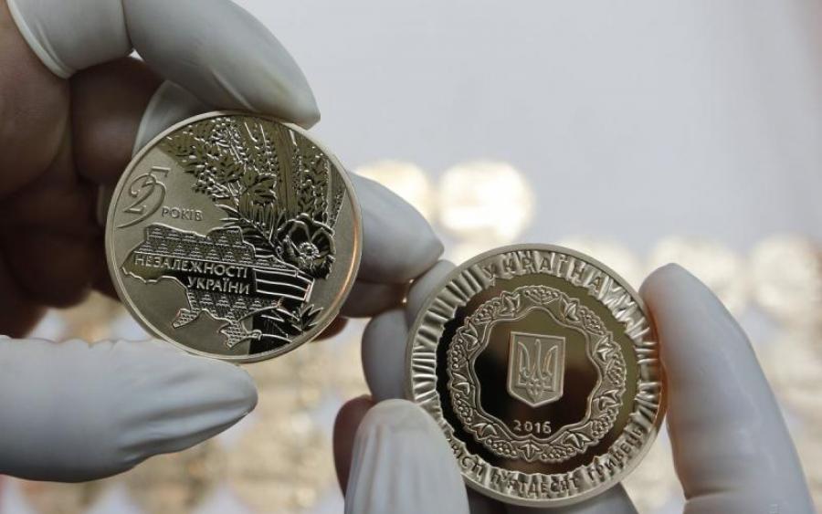 Украинцам рассказали, как заработать миллионы на монетах