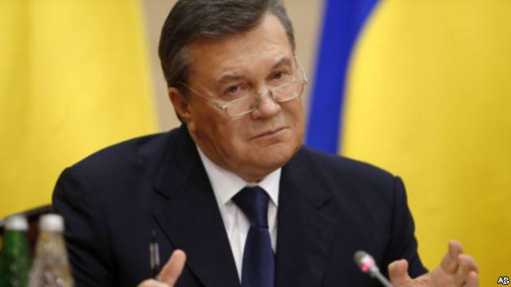 Источник: Манафорт советовал Ахметову избавиться от Януковича еще в 2005 году 