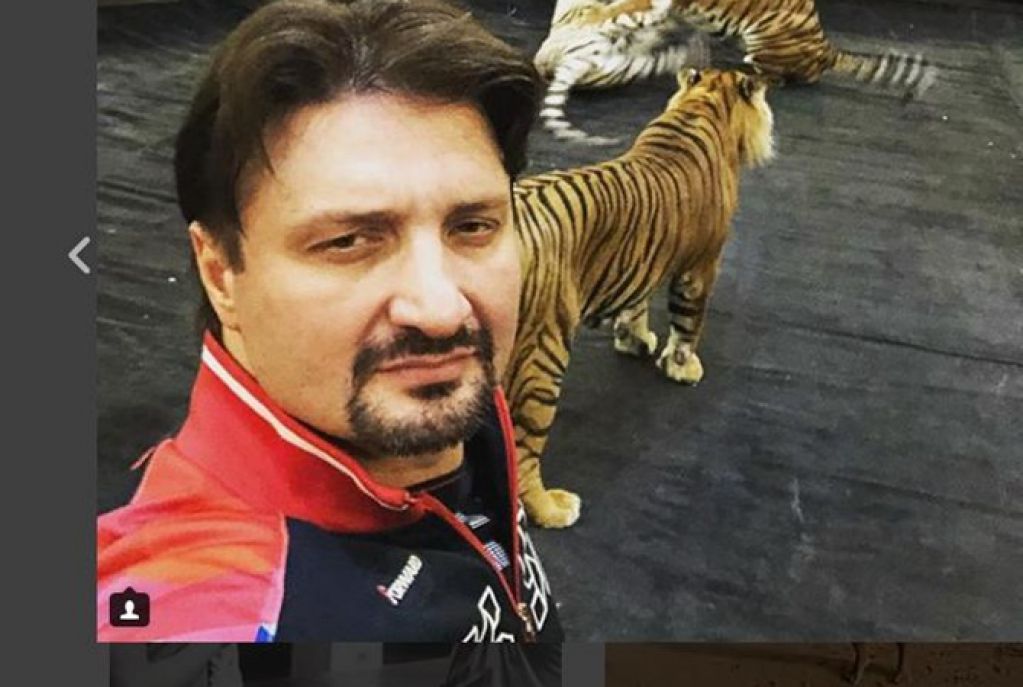"Вот и все": дрессировщика Запашного чуть не разорвала тигрица и лев. ВИДЕО