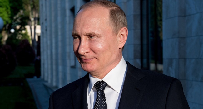 Какой из них настоящий? В Крыму «засветились» два разных Путина. ФОТО