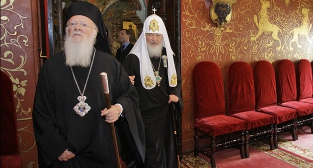 Константинопольский Патриархат никаких решений о предоставлении автокефалии украинской Церкви не принимал. Опровержение