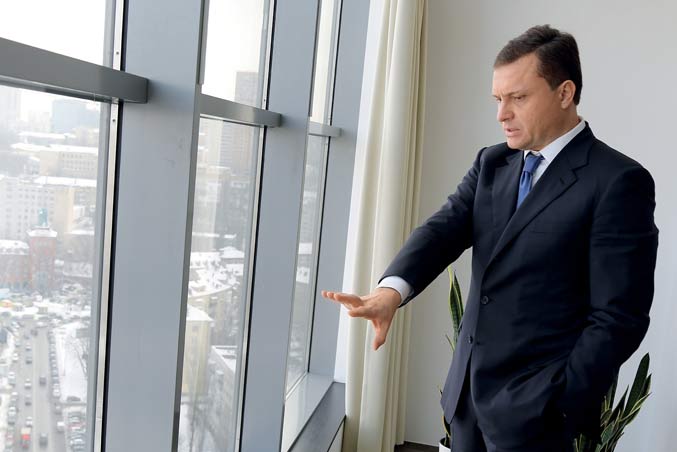 Екс-главу Адміністрації Президента Сергія Льовочкіна вигнали з «Паруса»