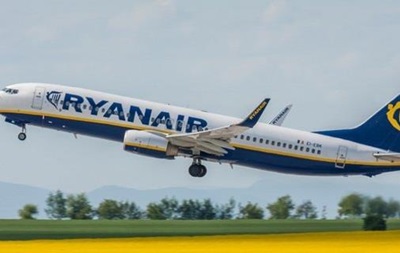 Ryanair запускает восемь рейсов из Польши в Украину