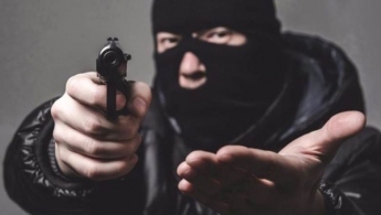 Ограбление под Мелитополем: бандиты вынесли из частного дома 10 млн. грн