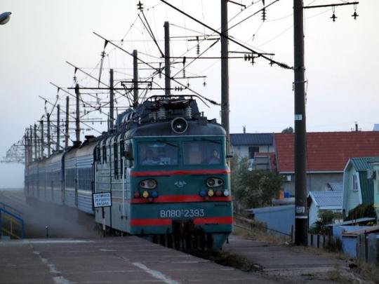 В Одессе поезд ехал с трупом подростка на крыше