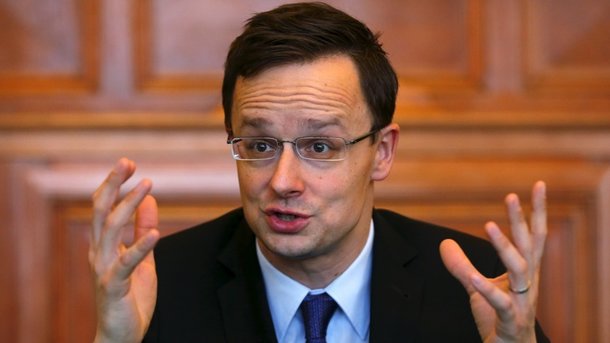 СМИ: Глава МИД Венгрии открыто пригрозил Украине войсками НАТО