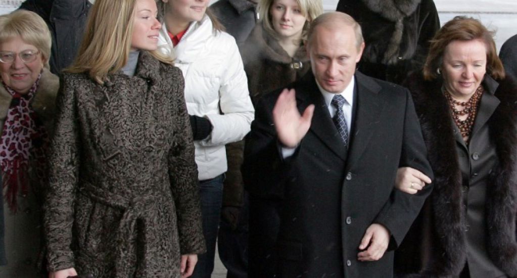 Как живут дочери Путина: журналисты рассекретили «семейное дело»