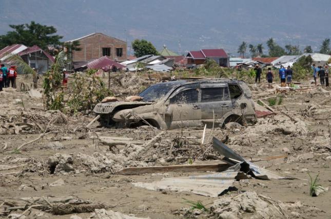 Землетрясение и цунами в Индонезии: число жертв превысило 1200 человек