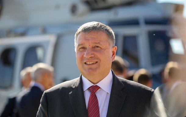 Аваков заявил о создании в Украине 15 вертолетных баз
