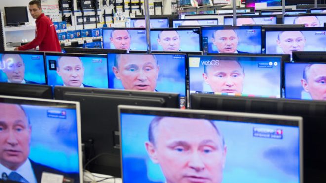 Пользователей Сети шокировала настоящая прическа Путина. ФОТО