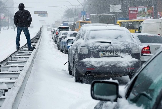 В Украину ворвется снег к концу недели и ударит мороз
