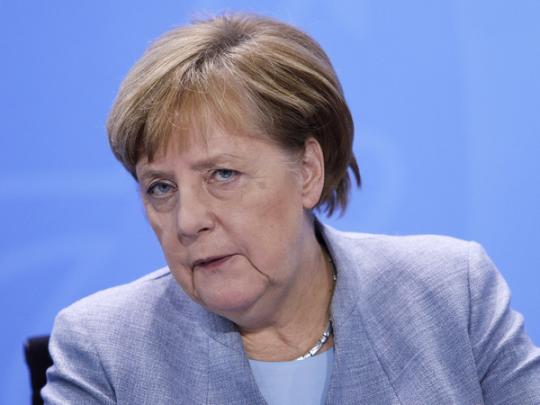 СМИ выяснили размеры состояния собравшейся на пенсию Меркель 