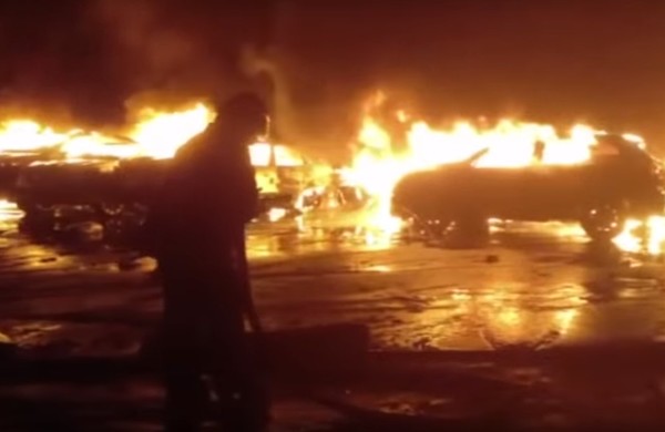 ЧП в порту Италии: в пожаре сгорели сотни новых MASERATI