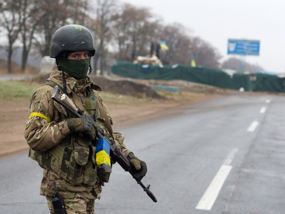 На КПВВ «Марьинка» правоохранители пресекли переправку в «ДНР» крупной суммы денег