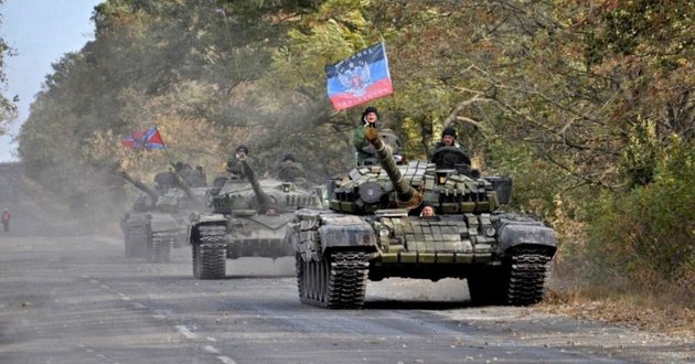 В Донецк стягивают танки и тяжелую артиллерию