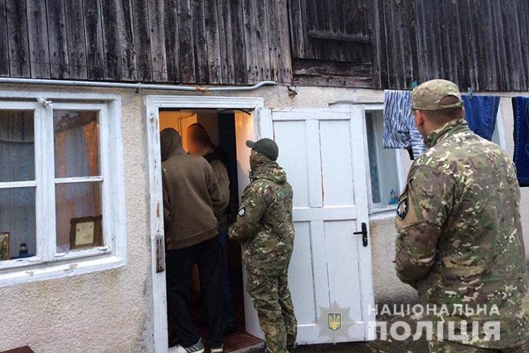 Под Одессой арестовали семейную пару, удерживающую в рабстве 94 человека