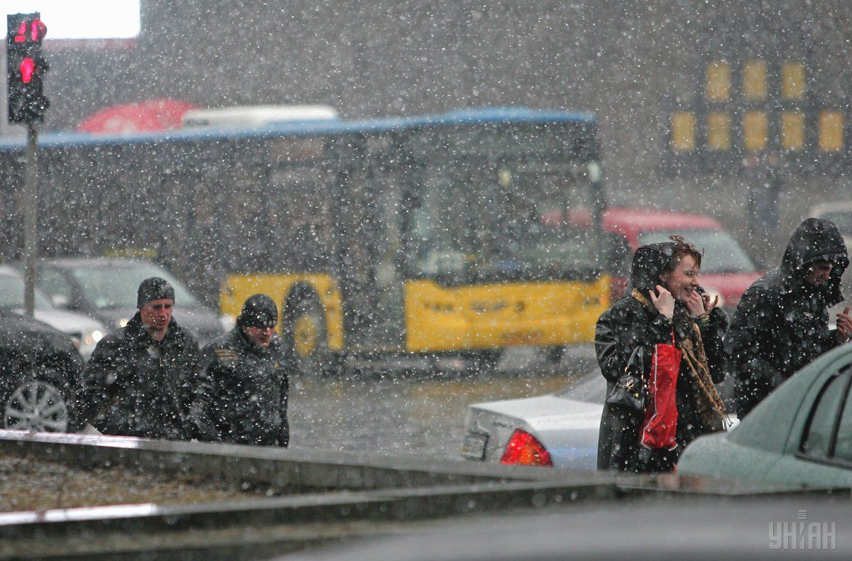 Дожди, мокрый снег, гололедица: синоптик рассказала, какие регионы Украины вот-вот почувствуют дыхание зимы