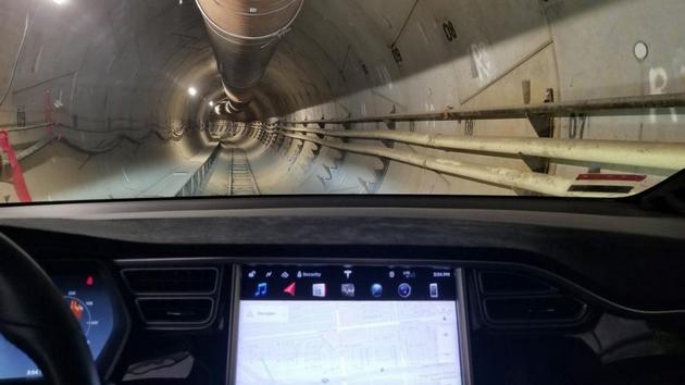 Маск показал первый тоннель под Лос-Анджелесом