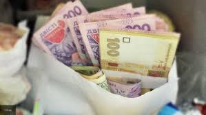Экономист Устенко объяснил, что произойдет, если власти «возьмутся» за деньги заробитчан